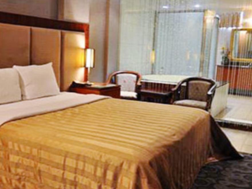 Beverly Garden Motel Chiayi Eksteriør billede